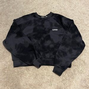 Levi’s Cropped Hoodie